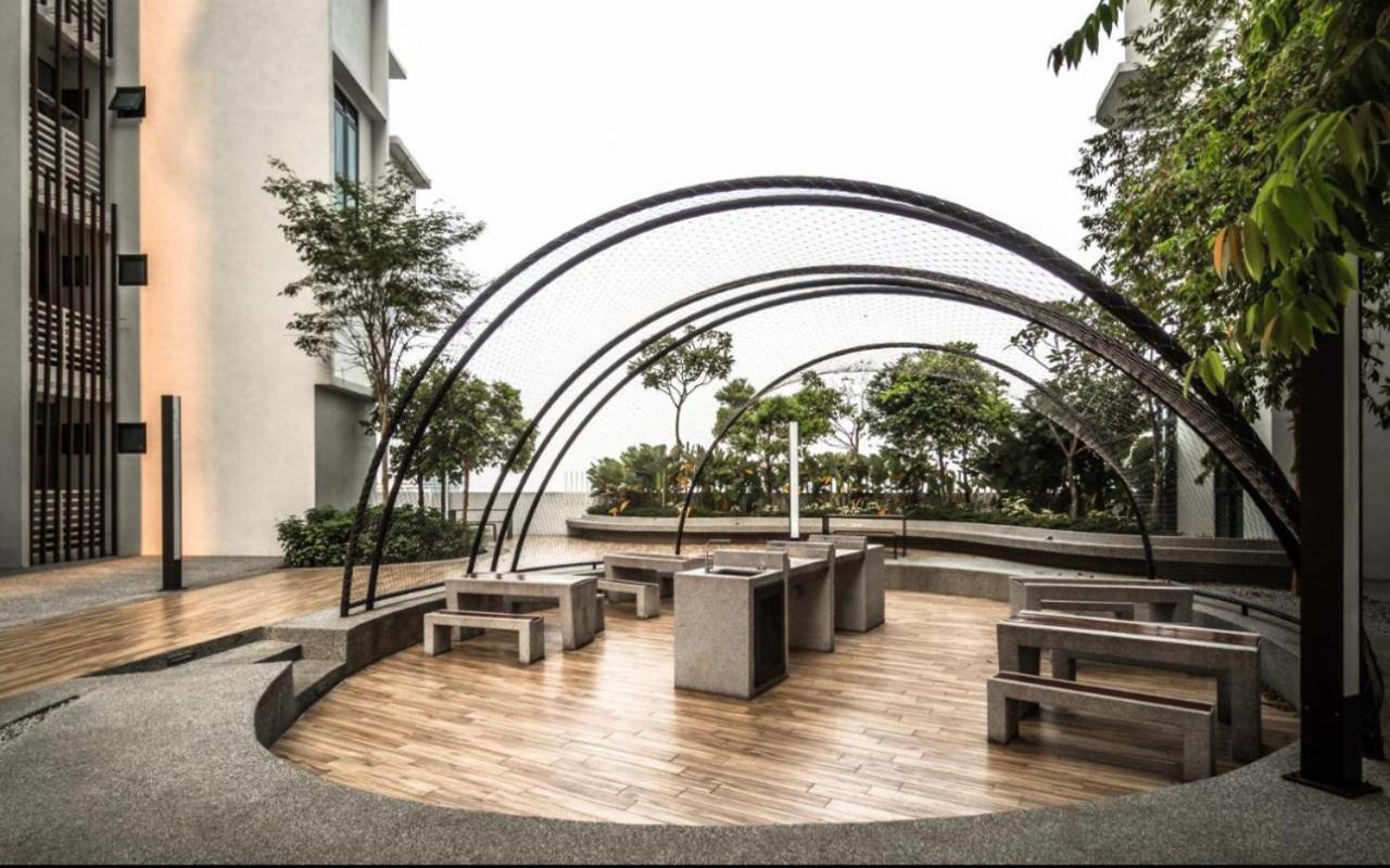 H20 Ara Damansara Apartment